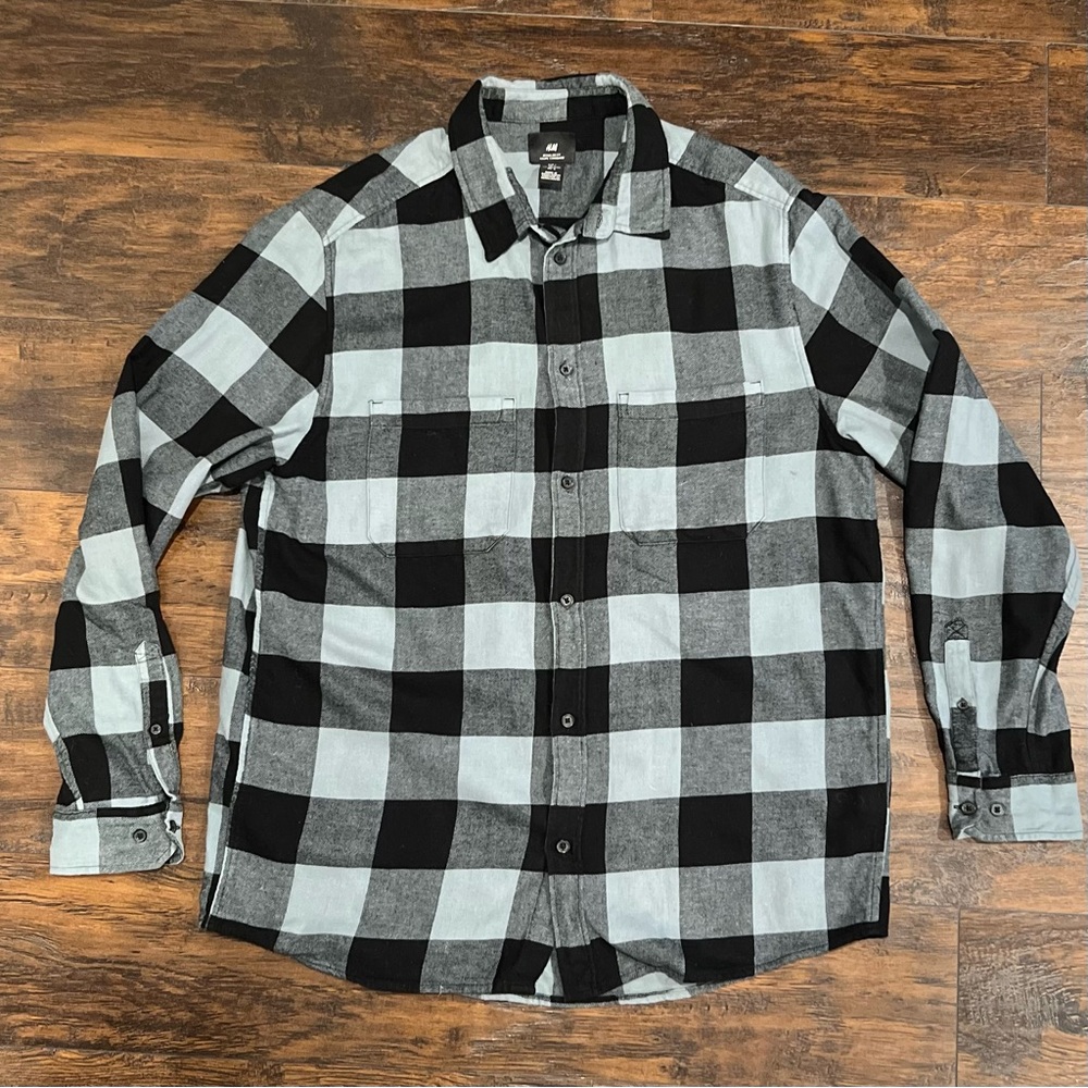 H&M flannel long-sleeve shirt - Men’s Large